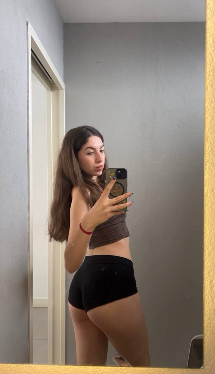 Amber in her underwear in Samara